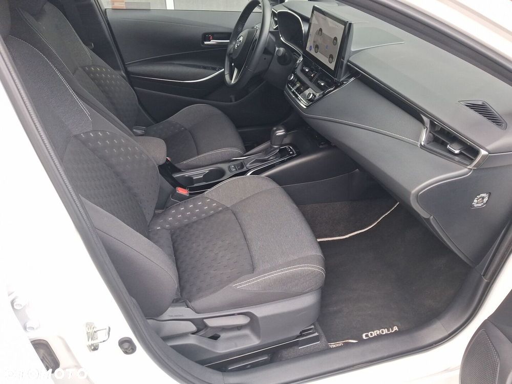 Toyota Corolla 1.8 Hybrid Comfort - 11