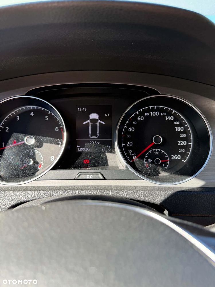 Volkswagen Golf - 12