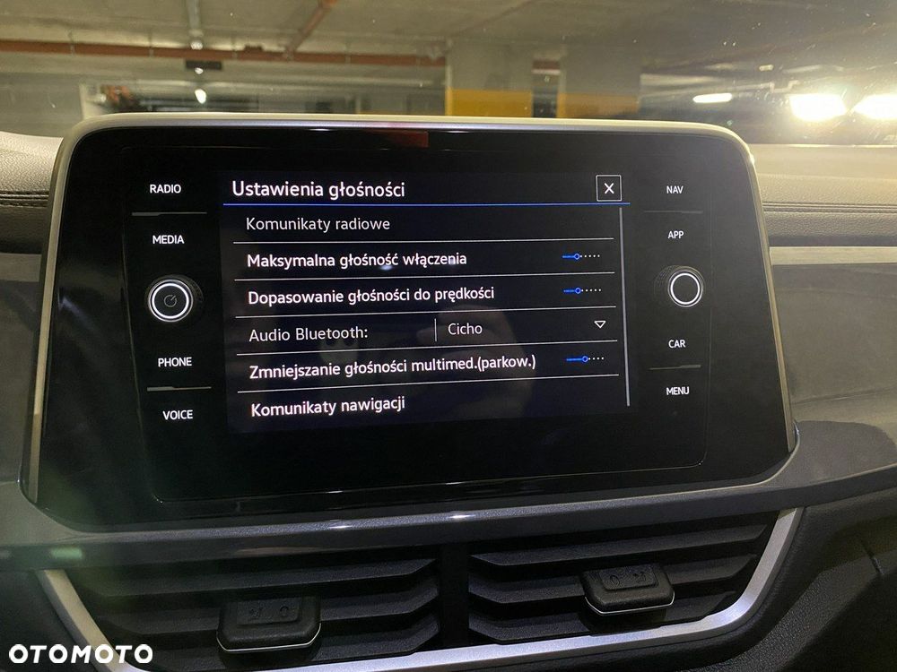 Volkswagen T-Roc - 28