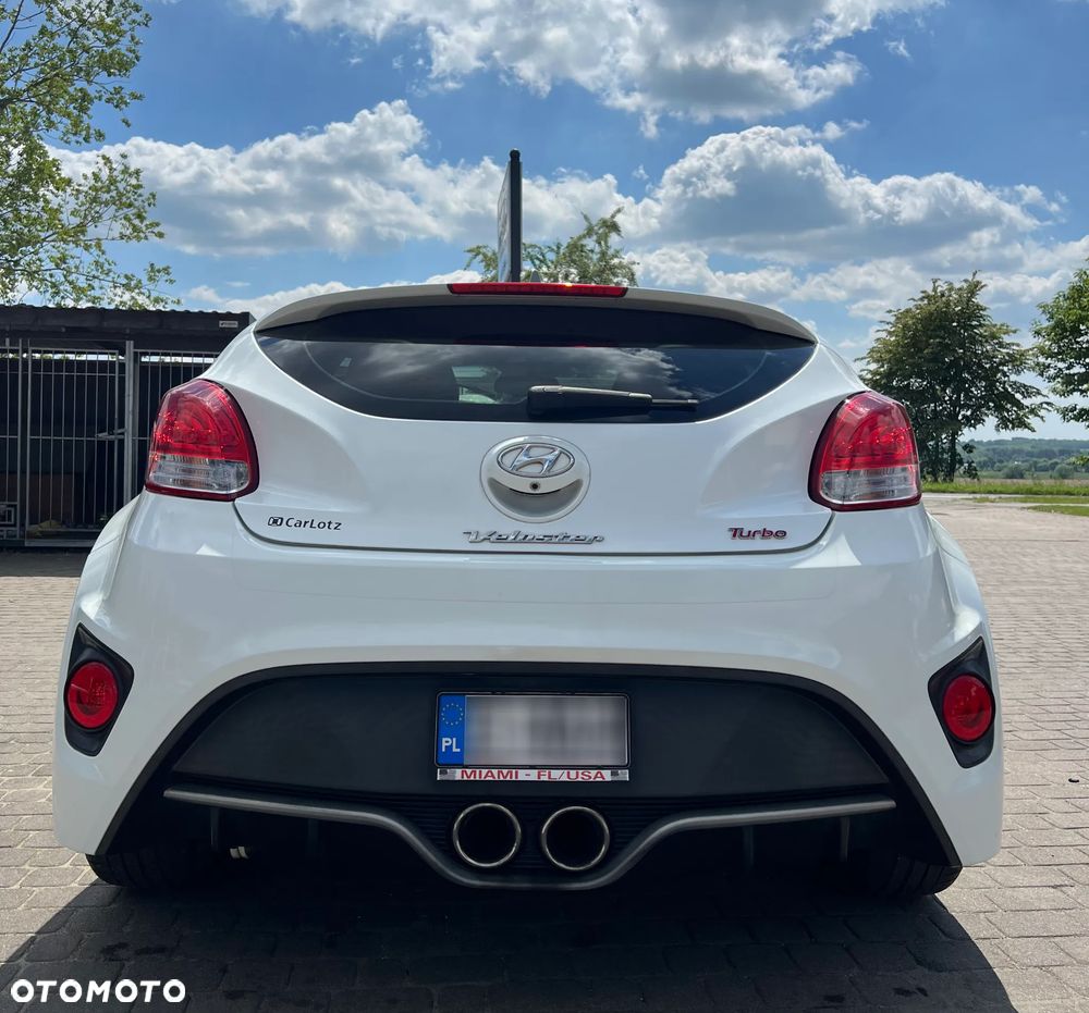 Hyundai Veloster - 31