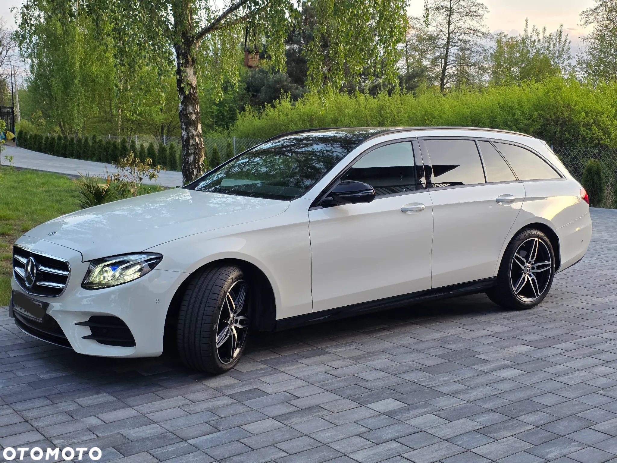 Mercedes-Benz Klasa E 220 d 4-Matic Business Edition 9G-TRONIC - 12