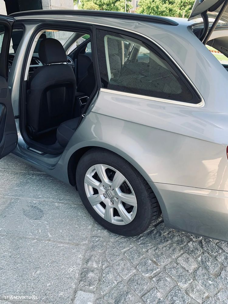 Audi A4 Avant 2.0 TDI DPF Attraction - 5