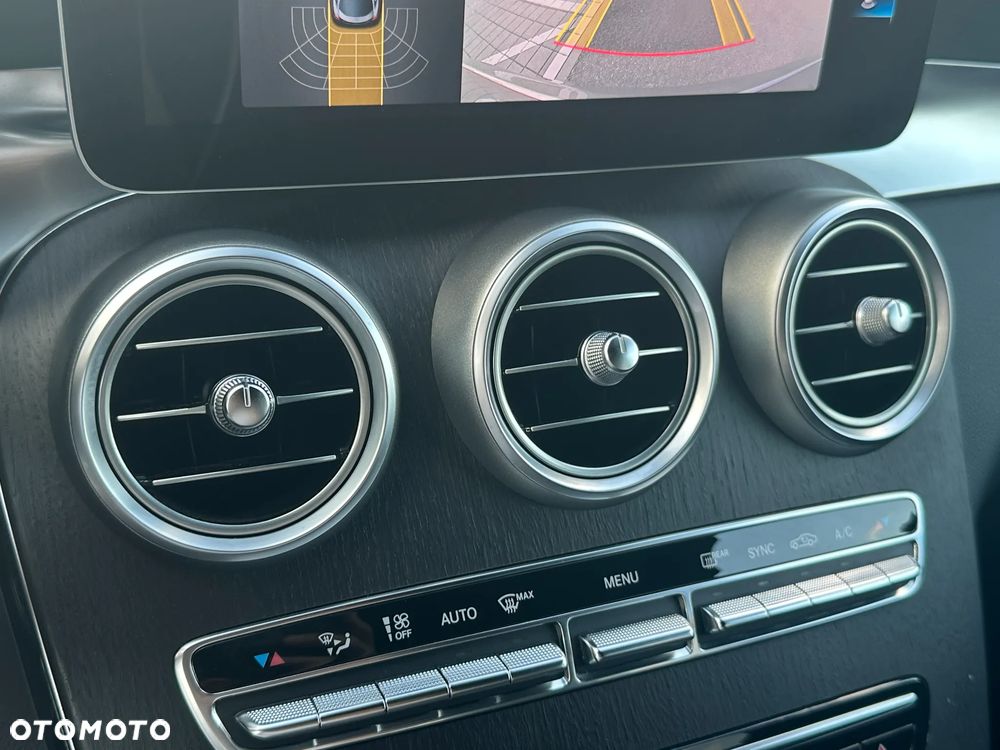 Mercedes-Benz GLC 220 d 4-Matic - 21
