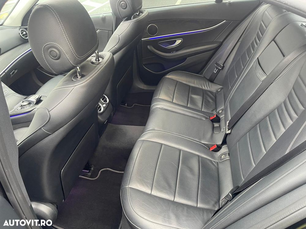 Mercedes-Benz E 220 d 4Matic T 9G-TRONIC Avantgarde - 7
