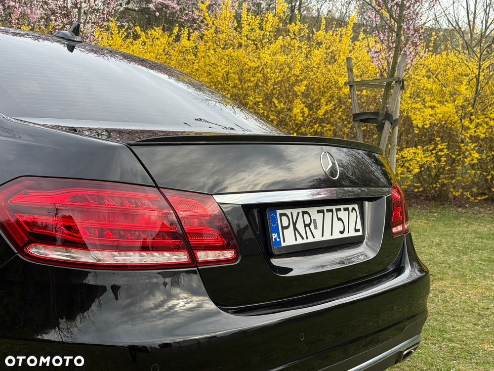 Mercedes-Benz Klasa E 300 BlueTEC 7G-TRONIC - 11