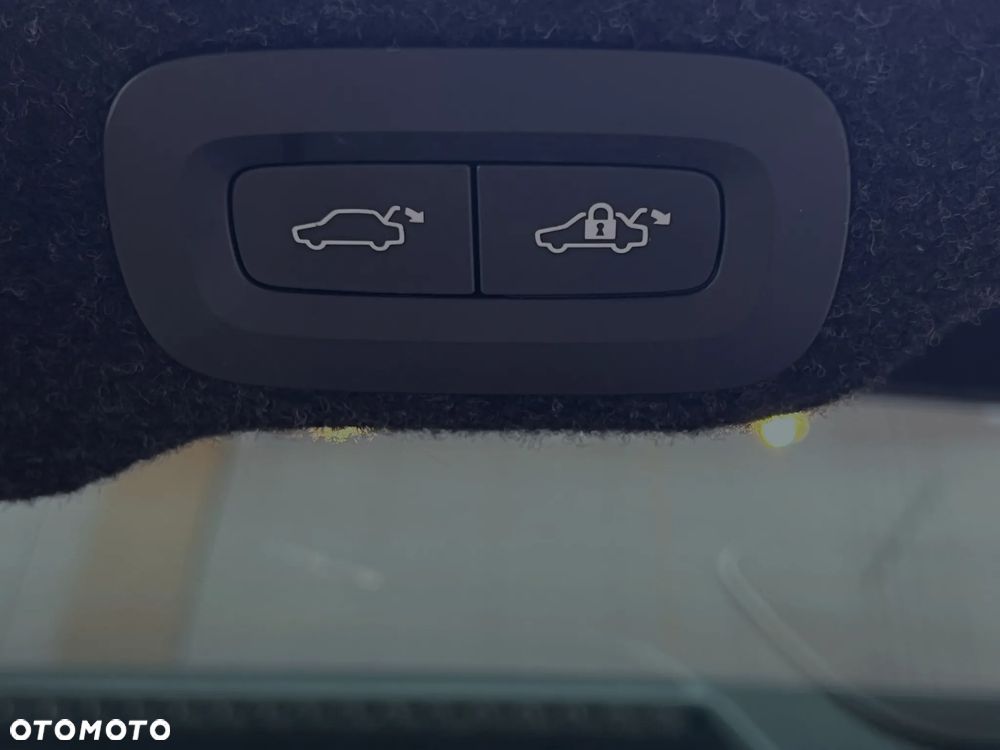 Volvo S90 - 19