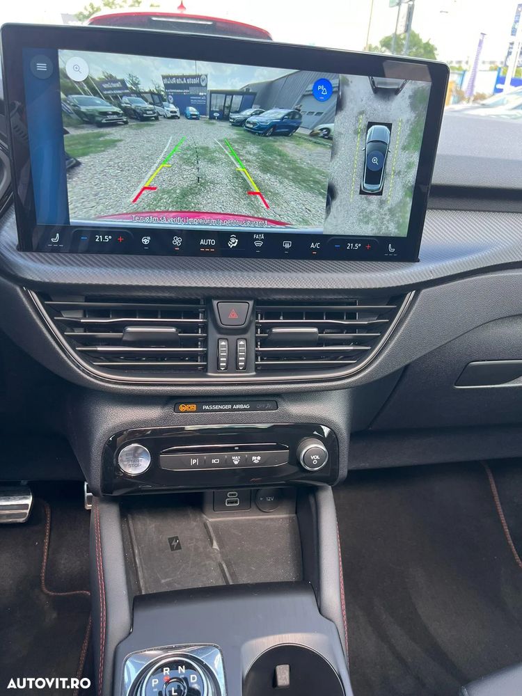 Ford Kuga - 17