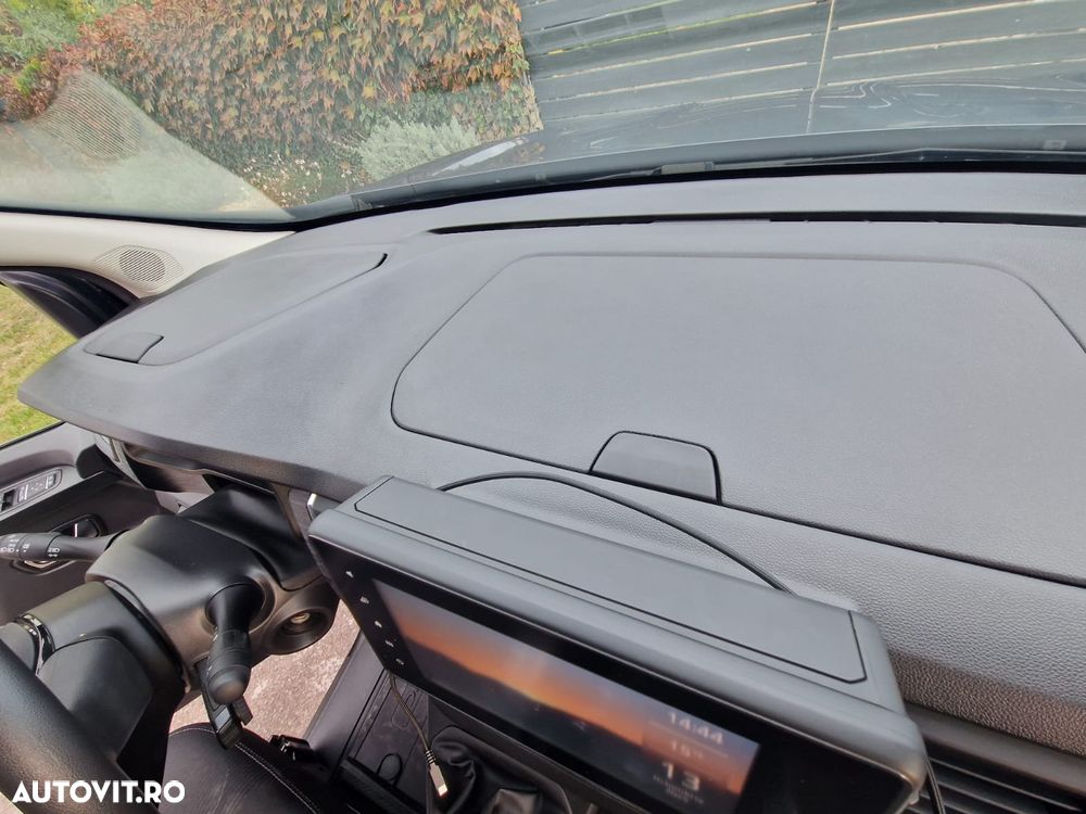 Renault Trafic 2.0 Blue dCi 150 S&S L2 8+1 Zen - 8