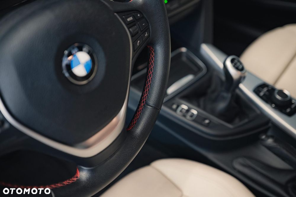 BMW 3GT 320i xDrive Sport Line - 31