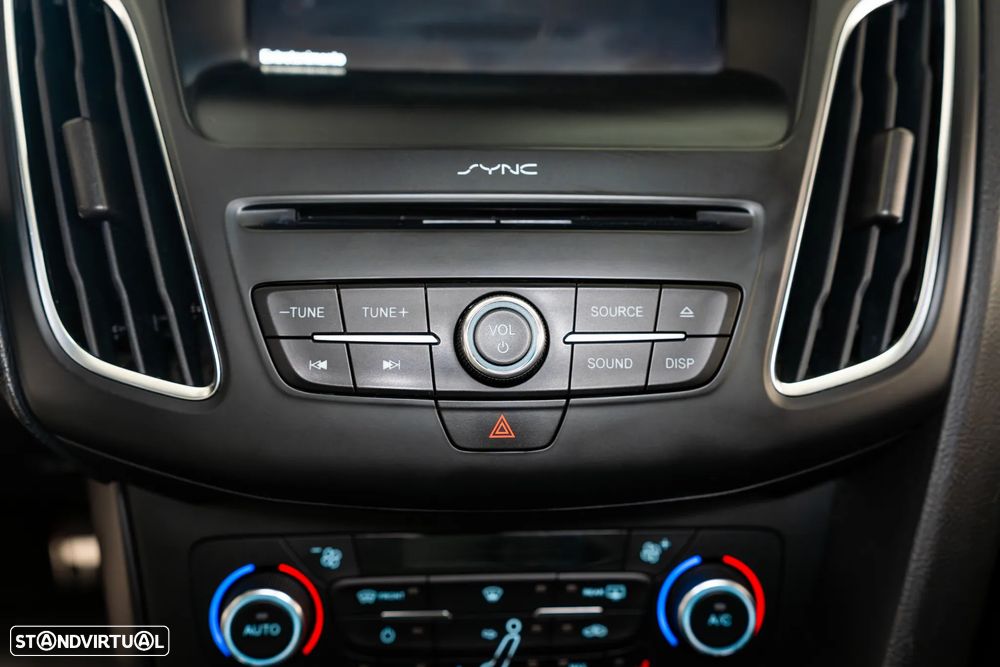 Ford Focus 2.3 EcoBoost S&S 4WD RS - 39