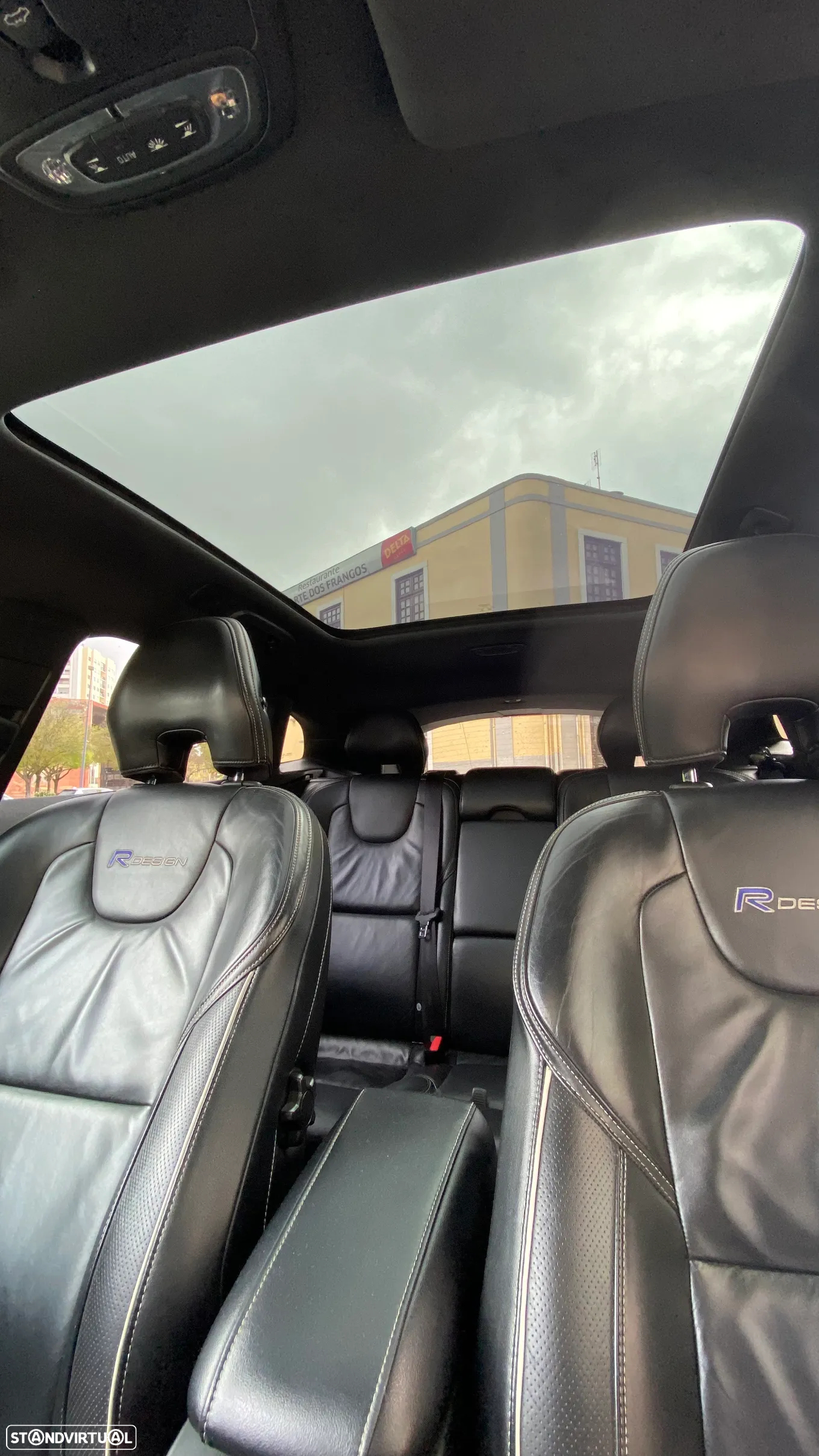 Volvo V40 1.6 D2 R-Design - 7