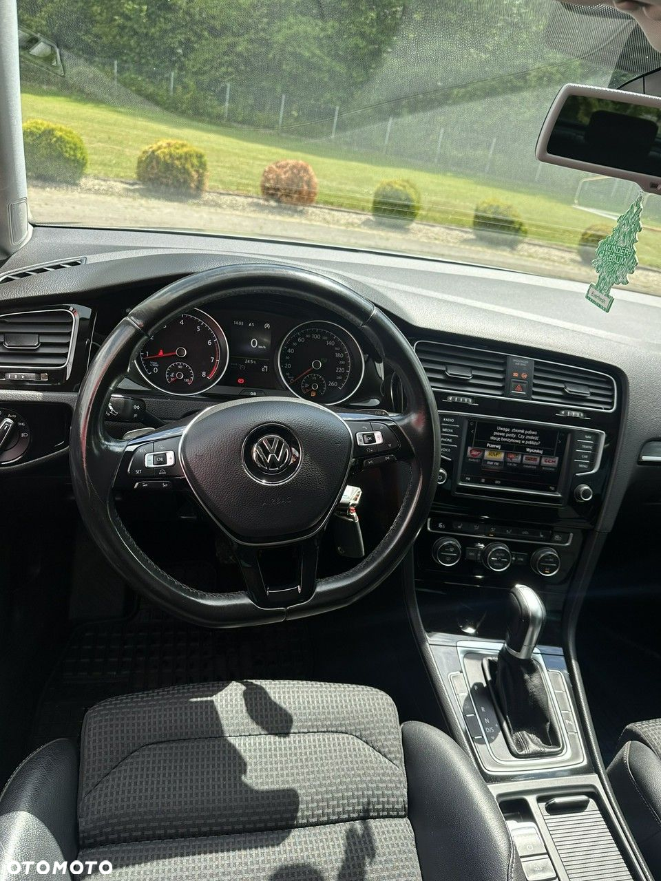 Volkswagen Golf - 12