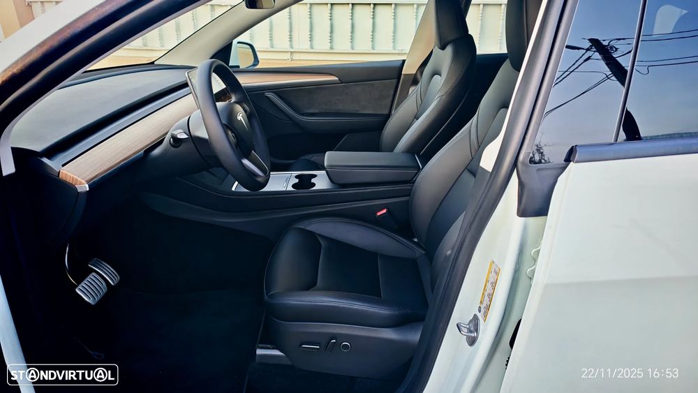 Tesla Model Y Performance Tração Integral - 11