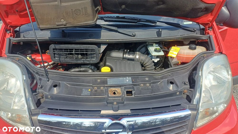 Opel VIVARO - 18