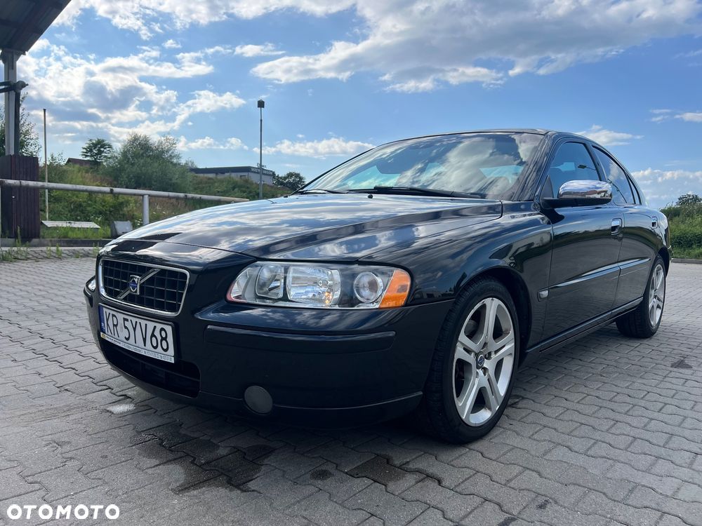 Volvo S60 ver-2-4d5-rubin - 2