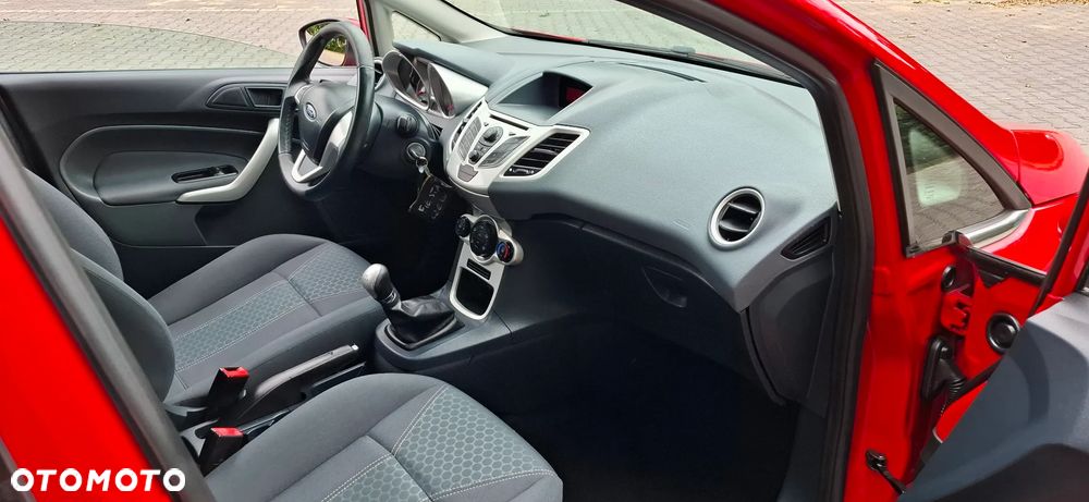 Ford Fiesta 1.4 Titanium - 9