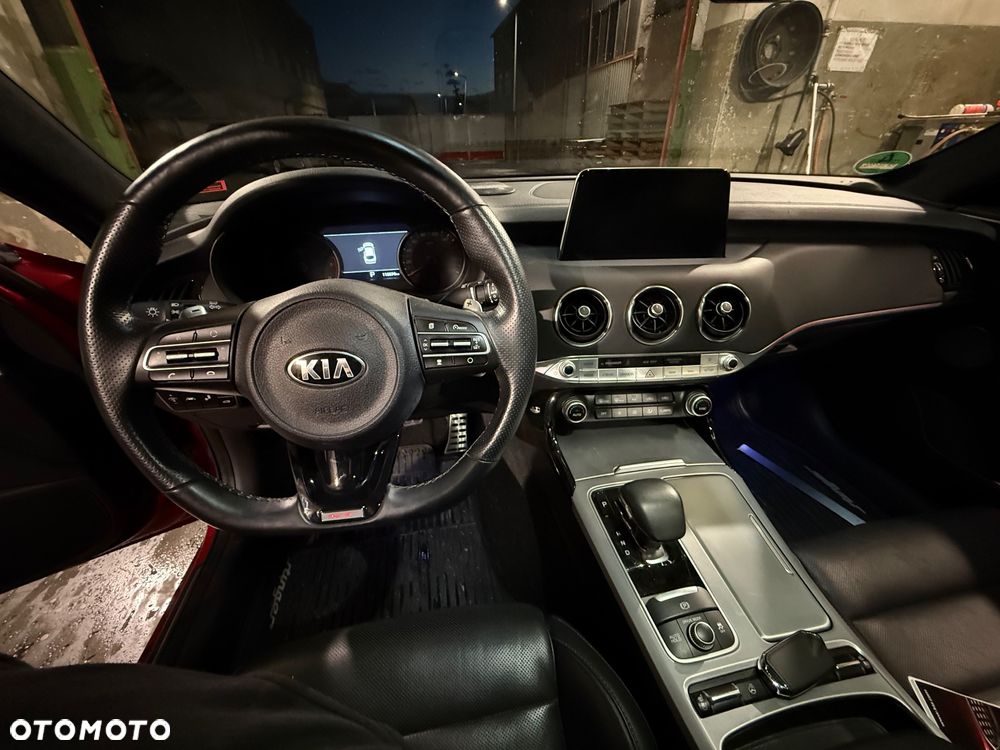 Kia Stinger 3.3 T-GDI V6 GT AWD - 10