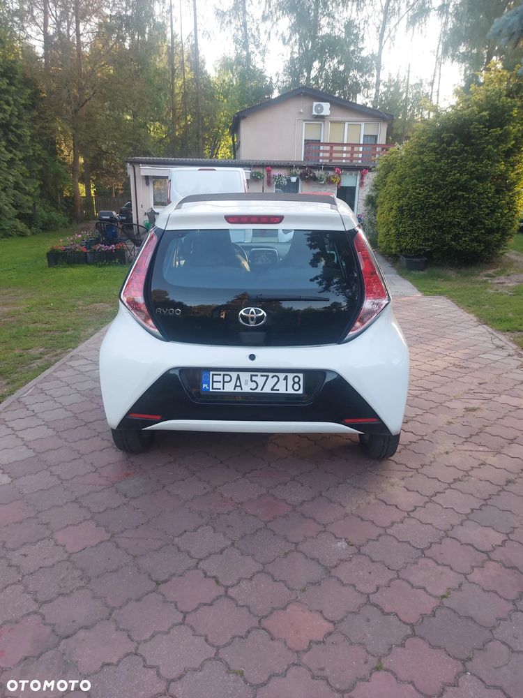 Toyota Aygo x-clusiv - 1