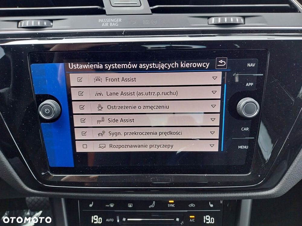 Volkswagen Touran - 15