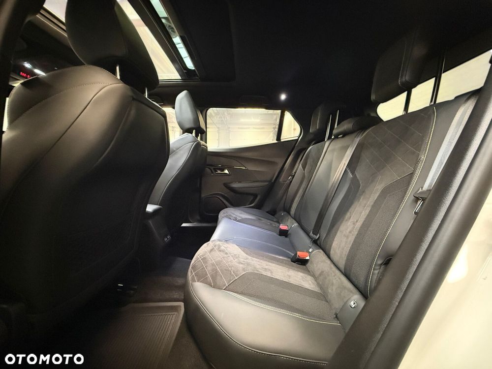 Peugeot 2008 1.2 PureTech GT Line S&S EAT8 - 25
