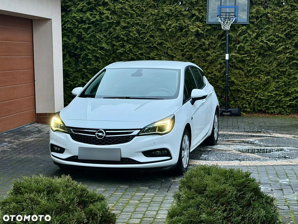 Opel Astra 1.6 CDTI Enjoy S&S - 9