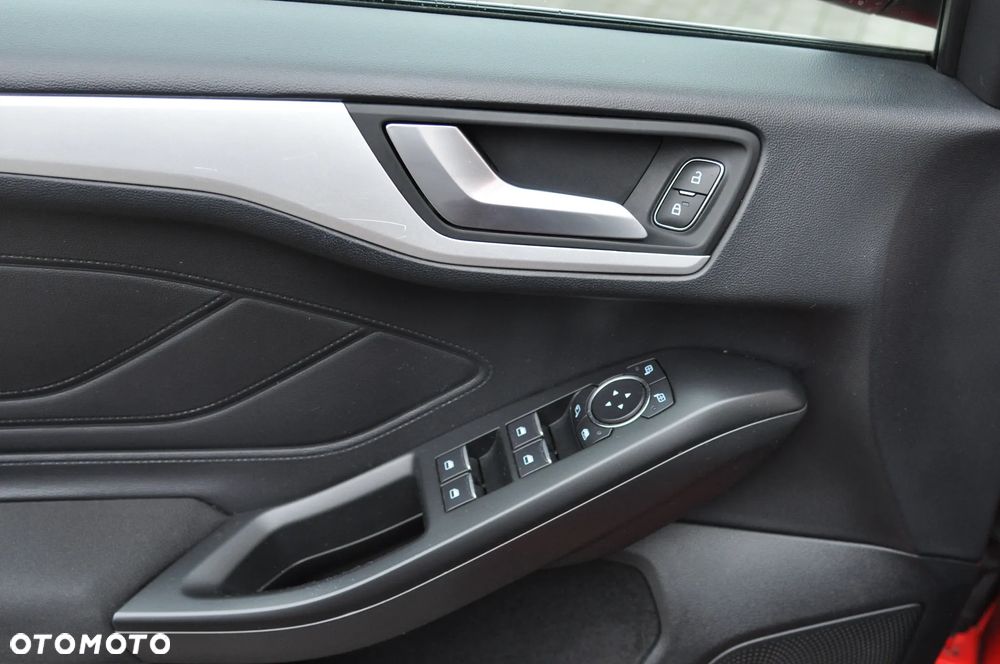 Ford Focus 1.5 EcoBlue Titanium Business - 13