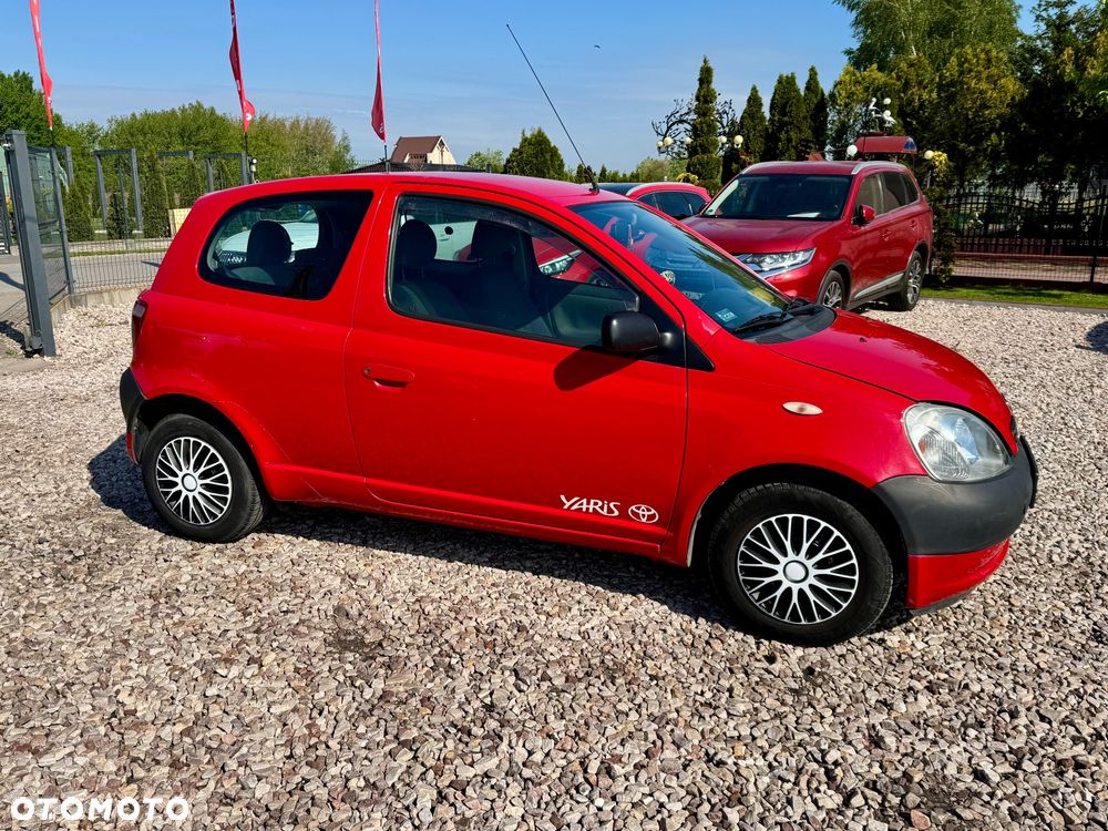 Toyota Yaris - 4