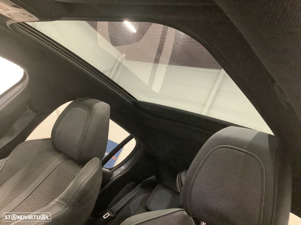 Peugeot e-208 - 5