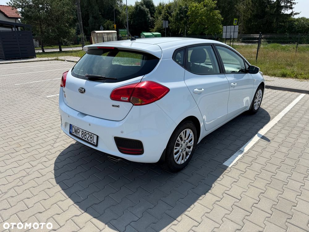 Kia Ceed - 7