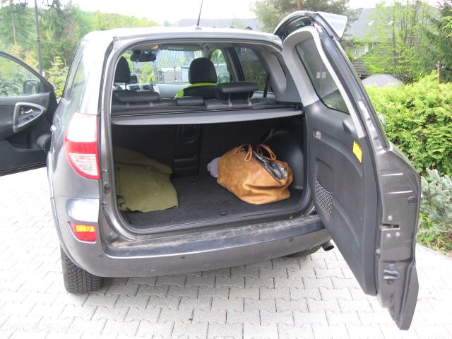 Toyota RAV4 2.2 D-4D 4x4 Automatik Life - 2