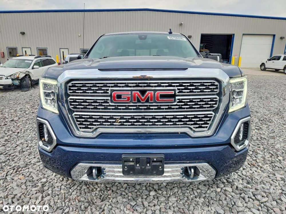 GMC Sierra - 6