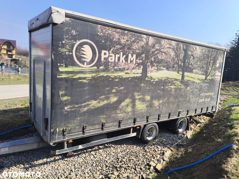 Schmitz Cargobull 8.2 m tandem na tarczach firanka drzwi 19.5 bliźniak - 1