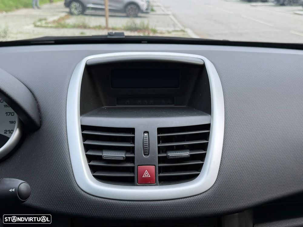 Peugeot 207 SW 1.4 Premium - 10