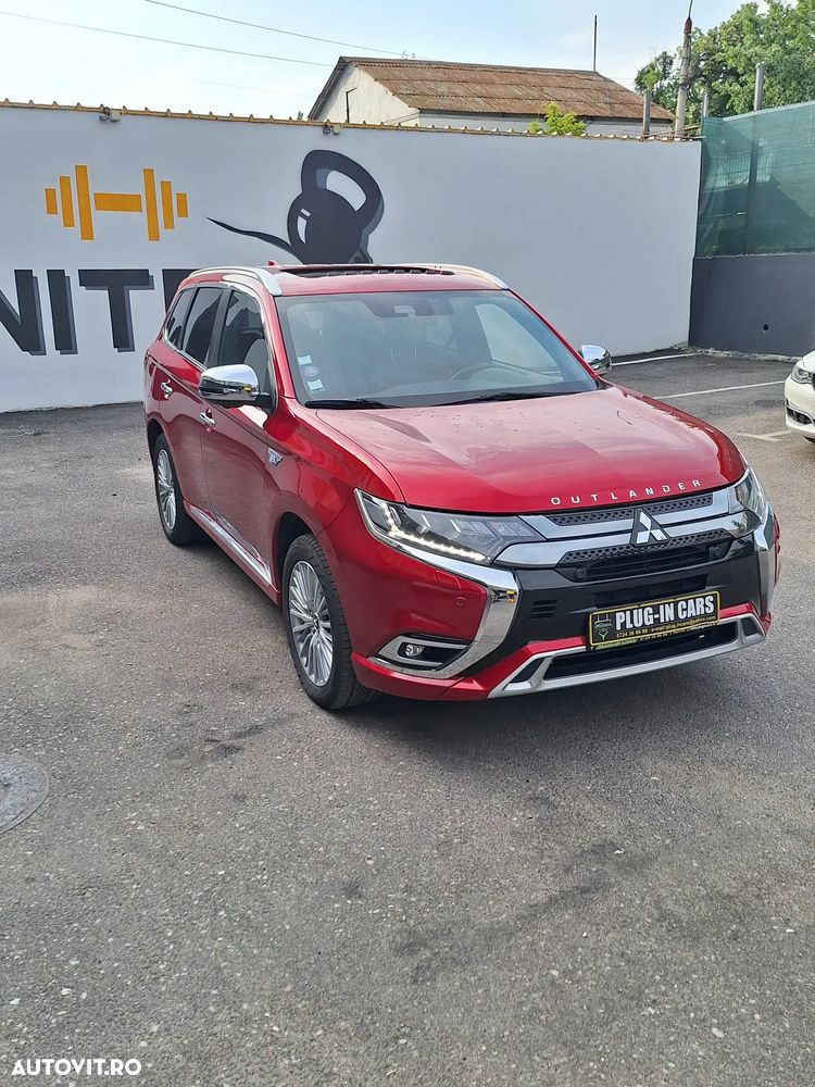 Mitsubishi Outlander 2.4 4WD Diamant+ - 4