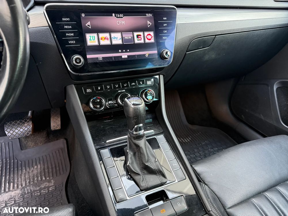 Skoda Superb 2.0 TDI DSG Premium Edition - 29