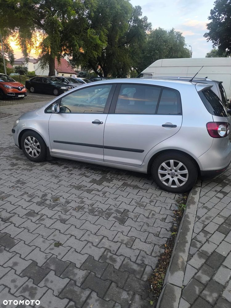 Volkswagen Golf 1.6 Comfortline - 1
