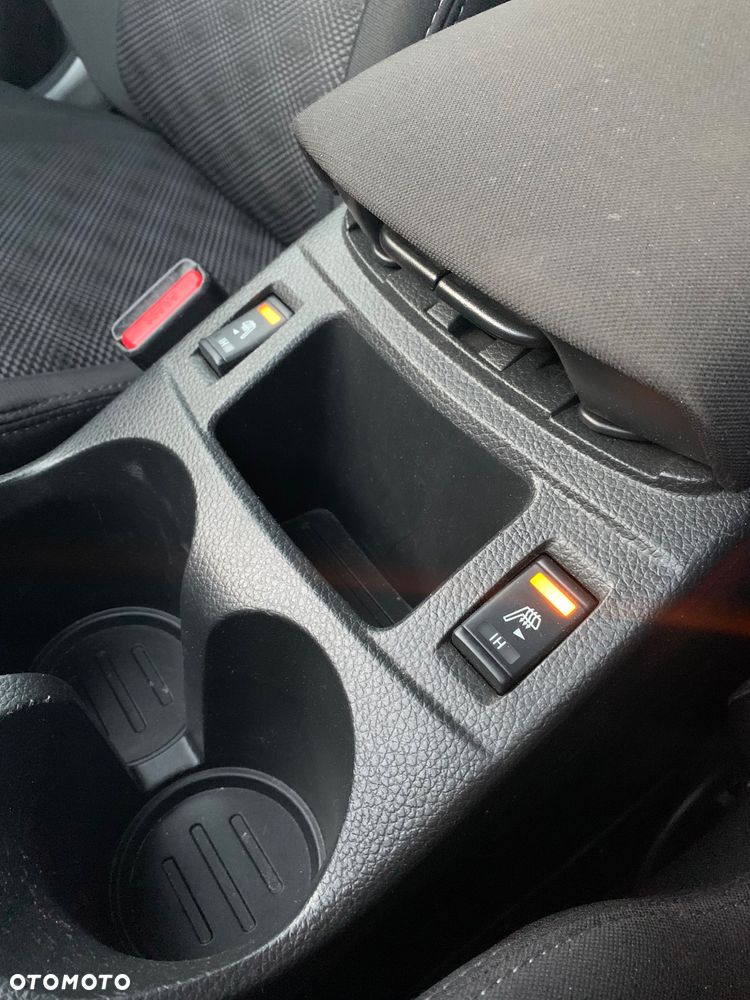 Nissan Qashqai 1.6 DCi ALL-MODE 4x4i N-Connecta - 9