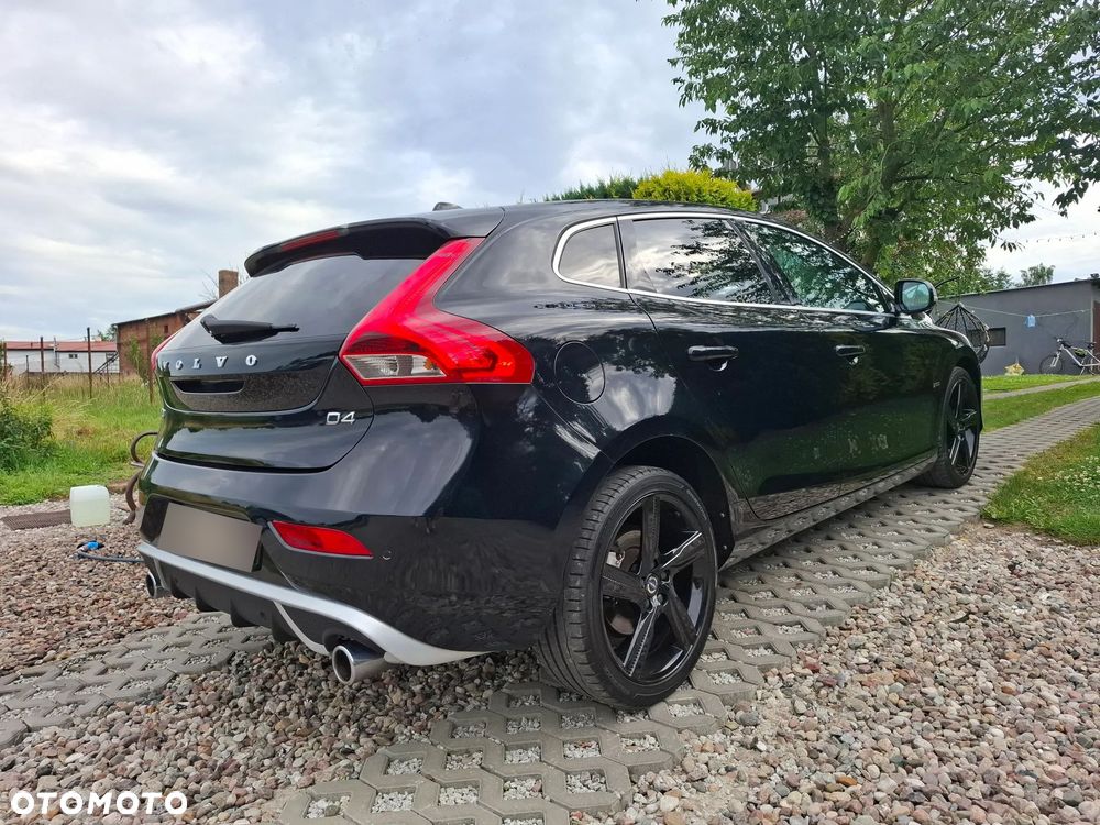 Volvo V40 D4 RDesign - 3