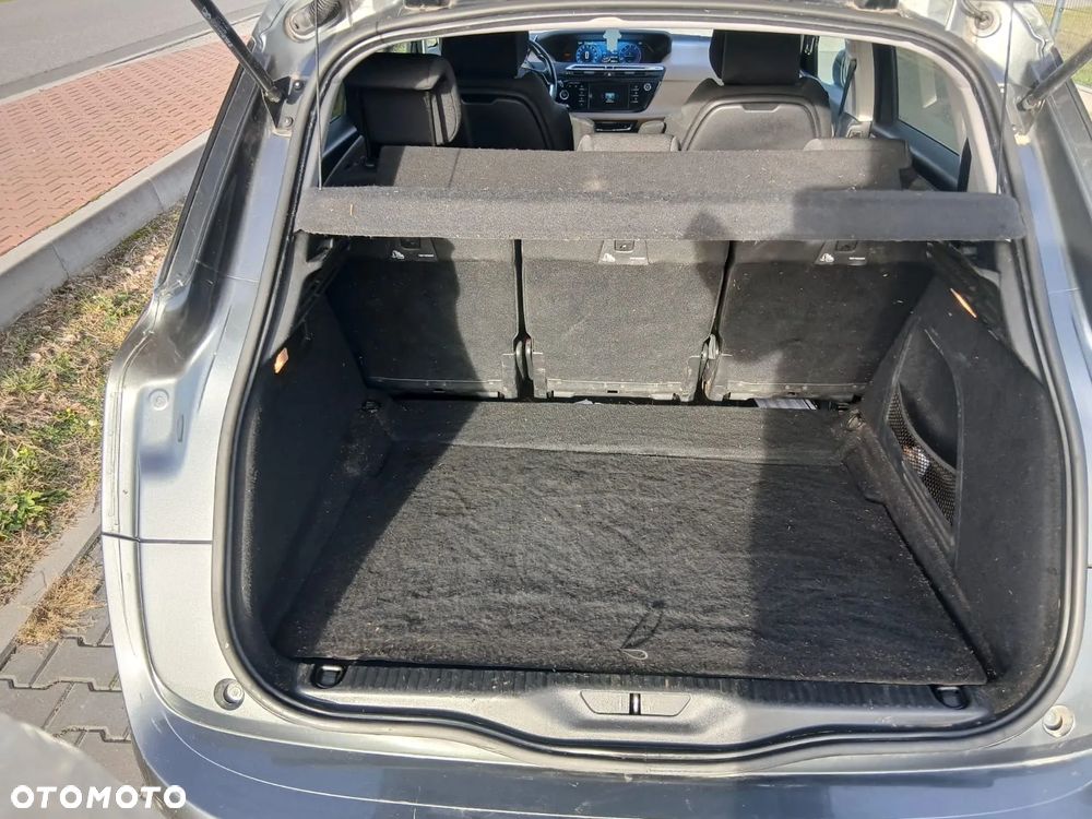 Citroën C4 Picasso - 13