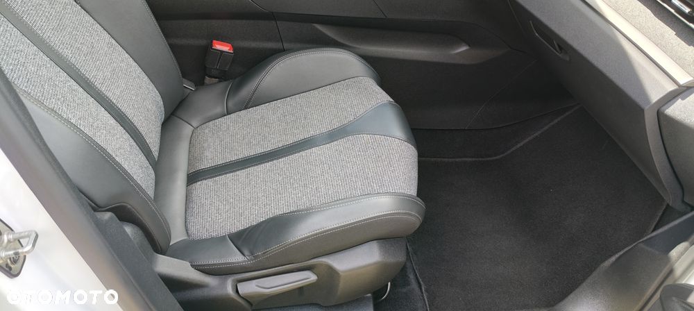 Peugeot 5008 BlueHDi 130 EAT8 Allure - 18
