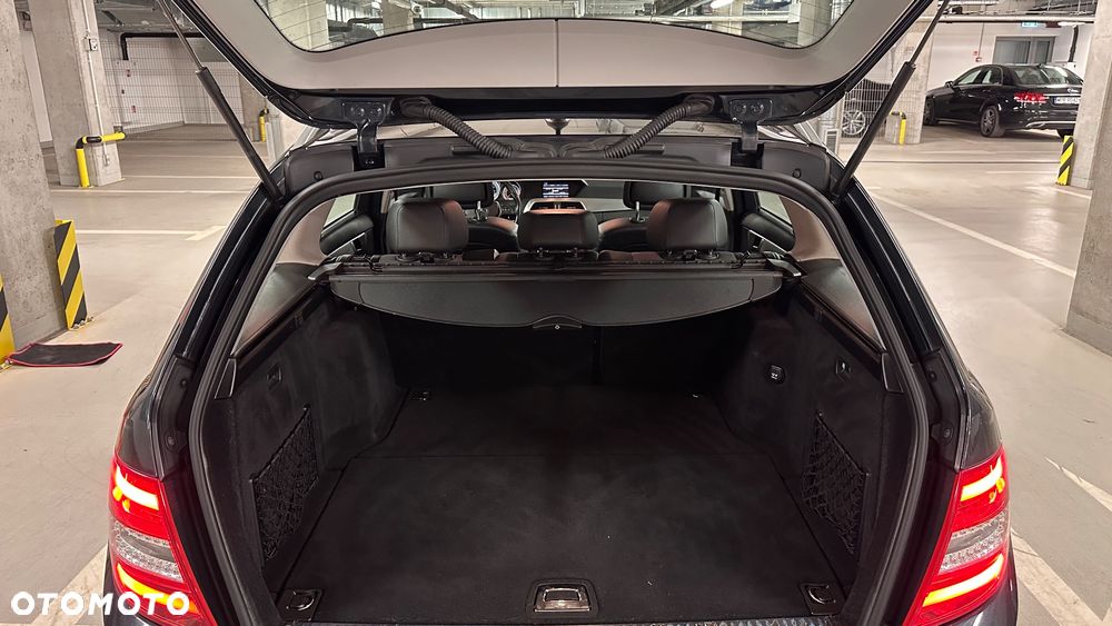 Mercedes-Benz Klasa C 180 BlueEFFICIENCY Avantgarde - 23