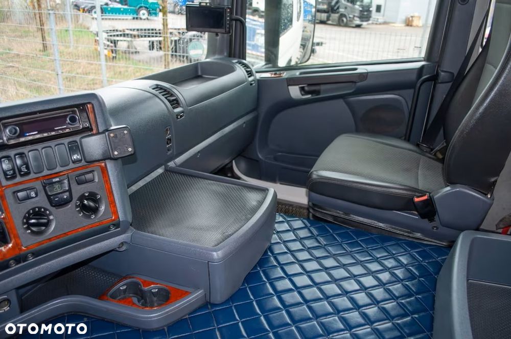 Scania G440 6x2 Hakowiec MEILLER / Oś skrętna podnoszona  / Euro 5/ - 11