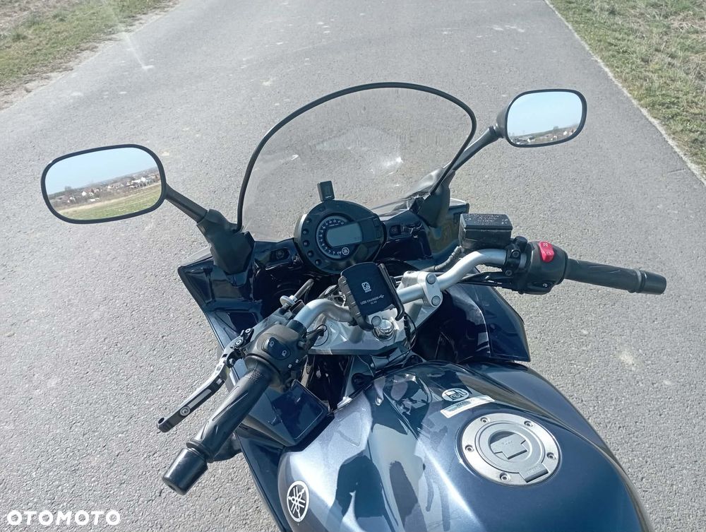 Yamaha FZ6 - 9