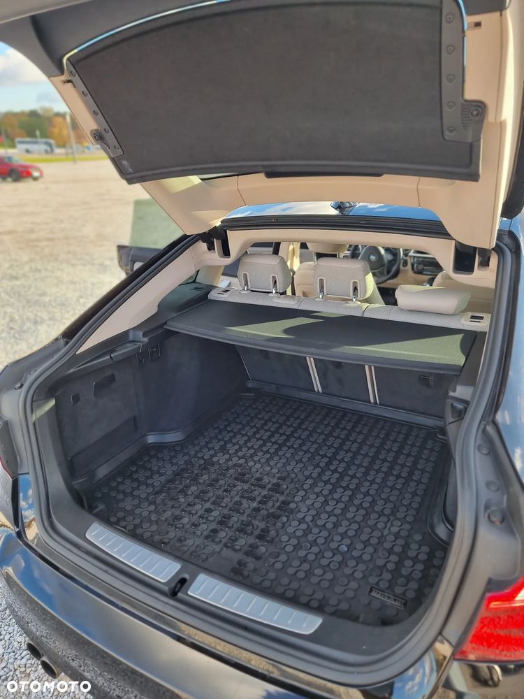 BMW Seria 3 320i - 10