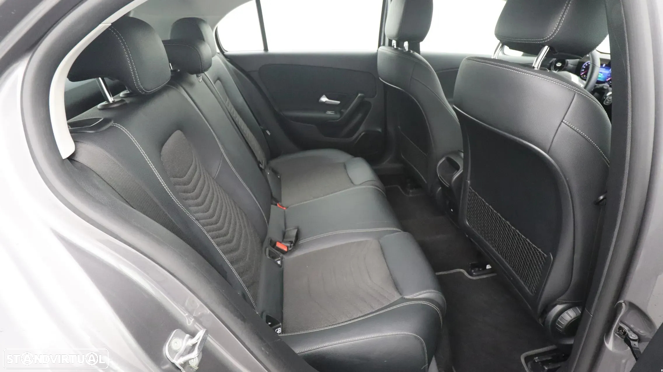 Mercedes-Benz A 200 - 24