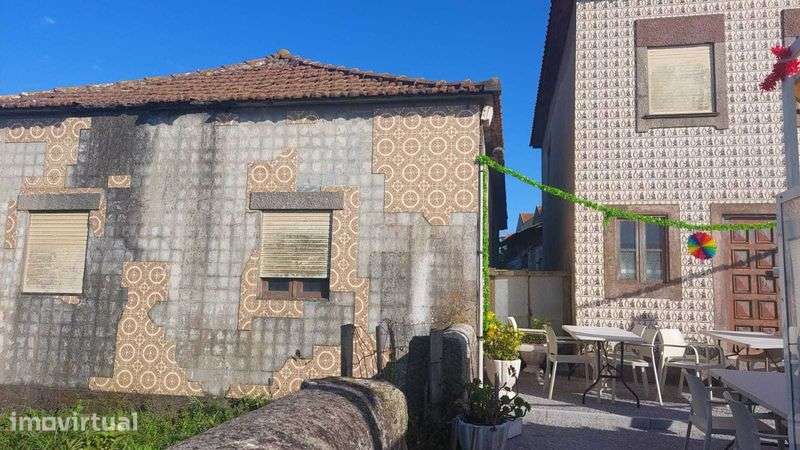 Terreno para construção junto ao mar com 2 casas para restauro - Grande imagem: 3/9
