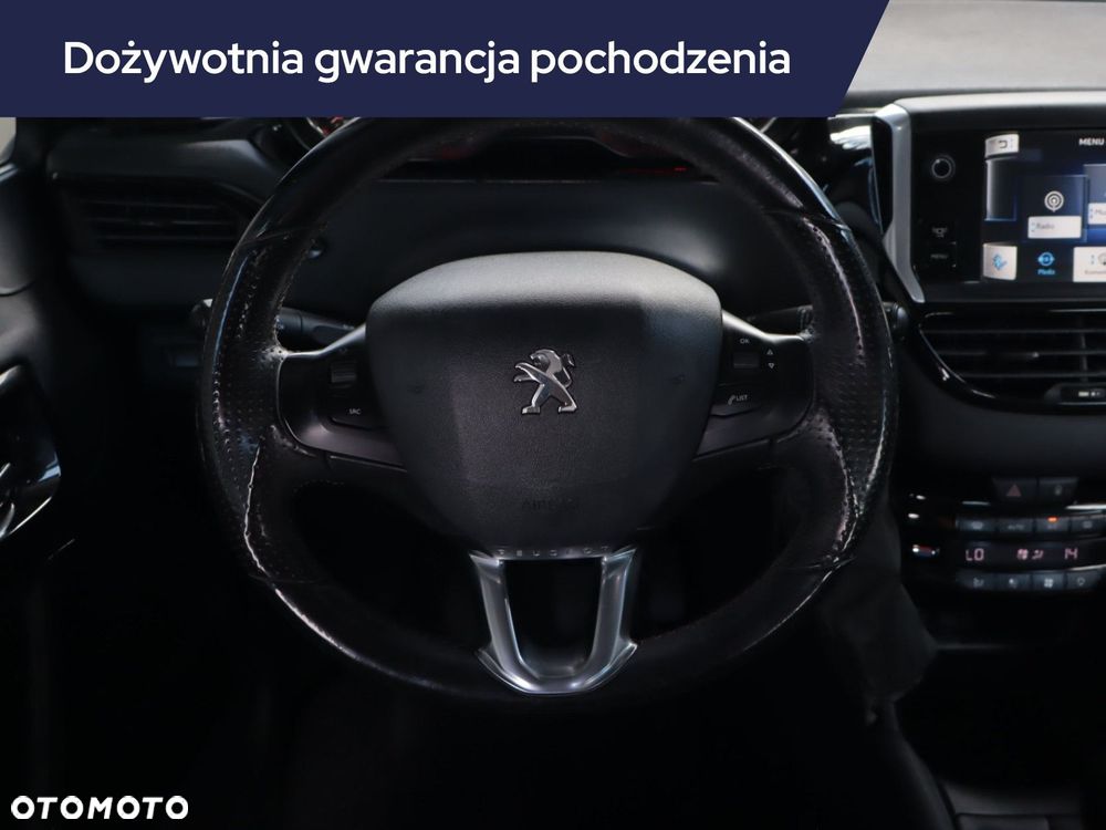 Peugeot 208 - 17
