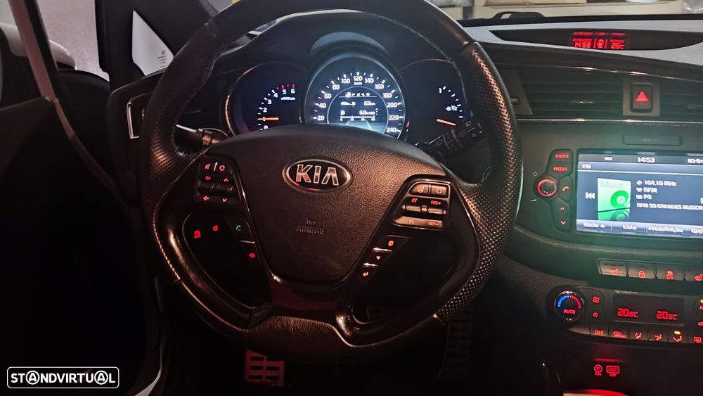 Kia Ceed SW 1.6 CRDi 136 DCT ISG GT Line - 15