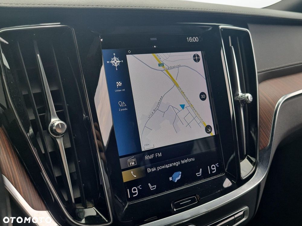Volvo V60 T6 AWD Plug-In Hybrid Inscription Expression - 22