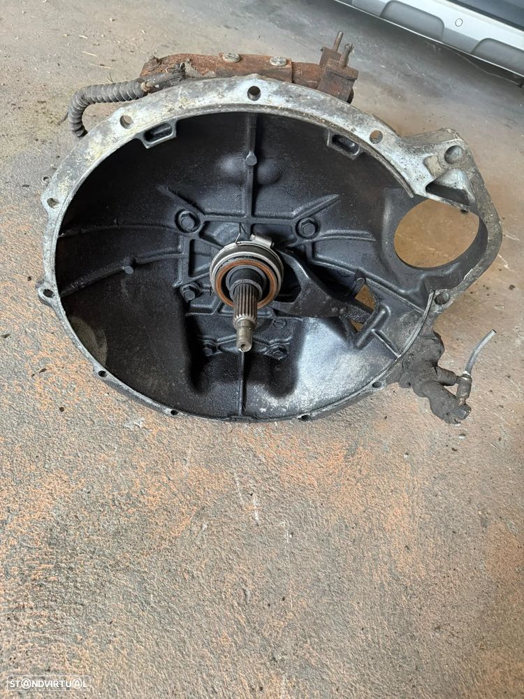 Caixa de Velocidades Isuzu 3.0 Ref: 4JH1 - 2